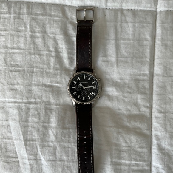 Brown Leather Michael Kors Watch - Picture 1 of 1